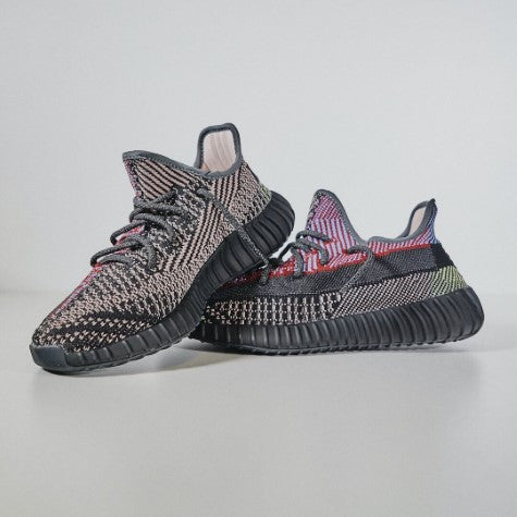 Pandabuy Yeezy Boost 350 V2 Yecheil (Non-Reflective)