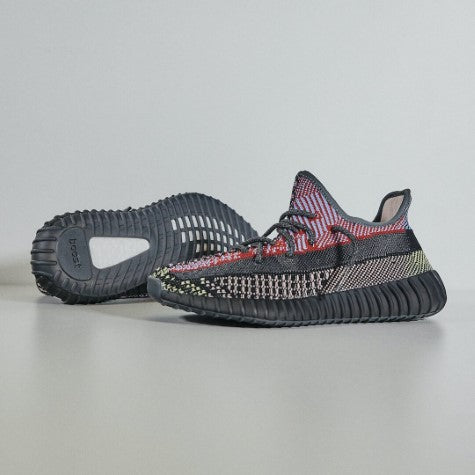 Pandabuy Yeezy Boost 350 V2 Yecheil (Non-Reflective)