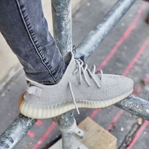 Pandabuy Yeezy Boost 350 V2 Sesame