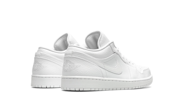 Pandabuy Air Jordan 1 Low Triple White