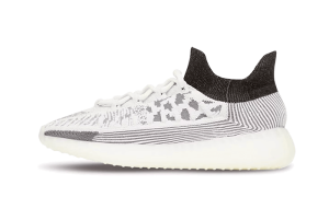 Pandabuy Yeezy 350 V2 CMPCT Panda