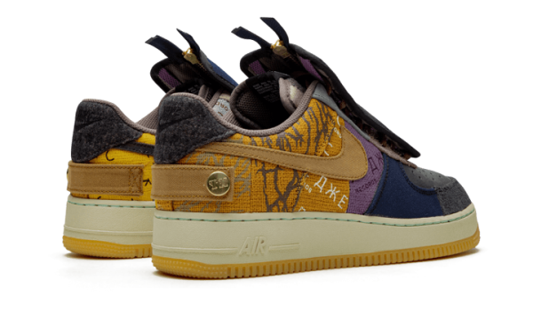 Pandabuy Air Force 1 Low Fossil Travis Scott