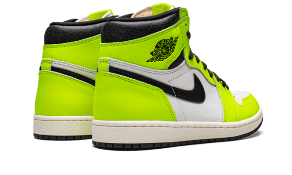 Pandabuy Air Jordan 1 High Og Visionaire (Volt)