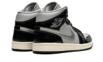 Pandabuy Air Jordan 1 Mid Black Chrome