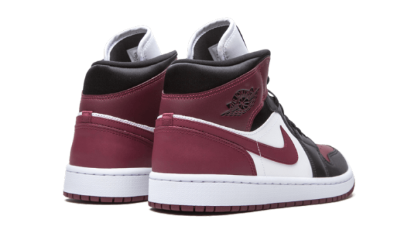 Pandabuy Air Jordan 1 Mid Se Black Dark Beetroot