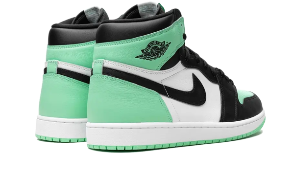 Pandabuy Air Jordan 1 Retro High Og Green Glow