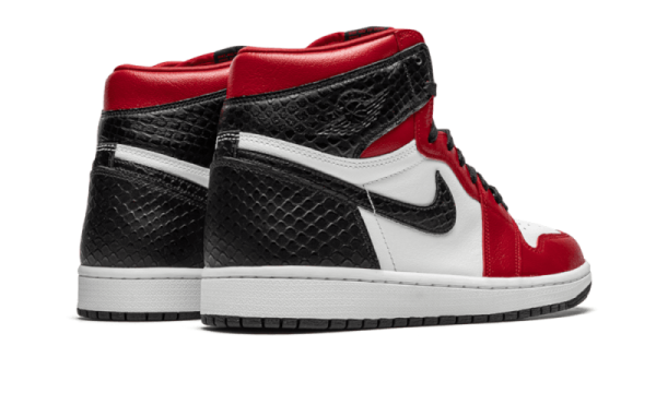 Pandabuy Air Jordan 1 Retro High Satin Snake Chicago