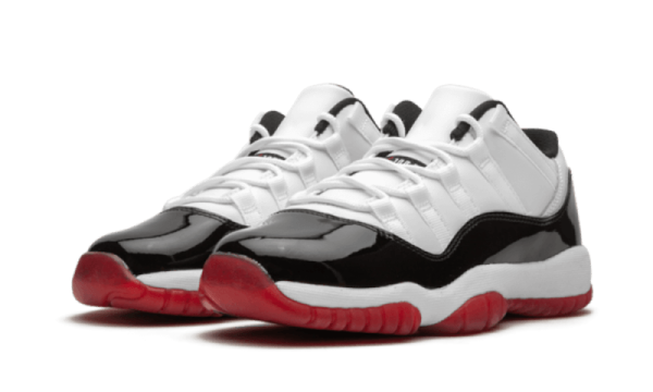 Pandabuy Air Jordan 11 Low White Bred