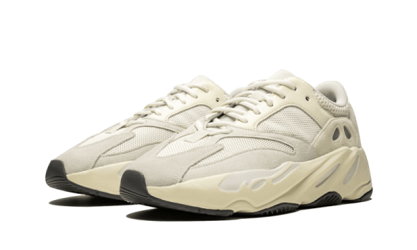 Pandabuy Yeezy 700 Analog