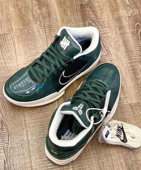 Nike Kobe 4 X  Undefeated Milwaukee Bucks